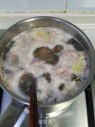 鸭杂粉丝汤的做法步骤:4