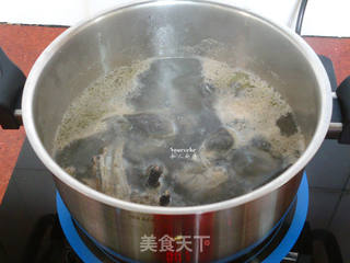 四色鸡汤冬季暖身的做法步骤:3