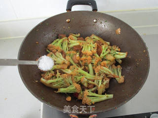 咸肉花菜干锅的做法步骤:11