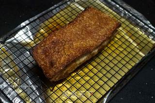 酥脆化皮烧肉的做法步骤:13