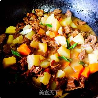 #土豆炖牛腩的做法图解6
