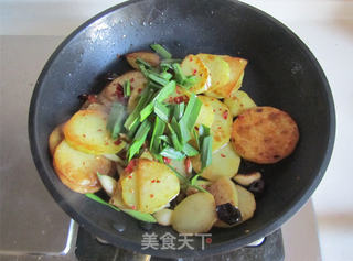 香辣土豆片的做法步骤:8