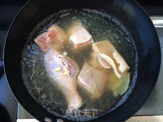 猴头菇鸡腿汤的做法步骤：6
