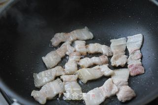 【五花肉芋头焖饭】吃一辈子都吃不腻的一碗饭的做法步骤:2