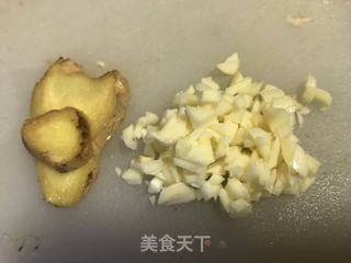 荷叶糯米鸡的做法步骤：1