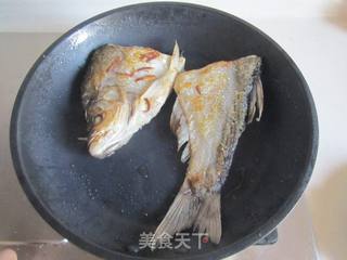 豆瓣烧鱼的做法步骤:5