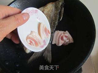 豆瓣烧鱼的做法步骤:6
