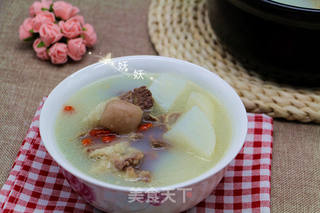 热腾腾的萝卜炖羊肉汤的做法步骤:7