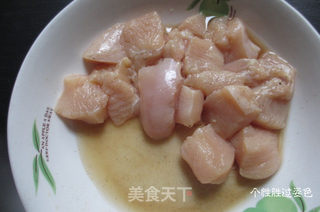 菠萝肉的做法步骤：1
