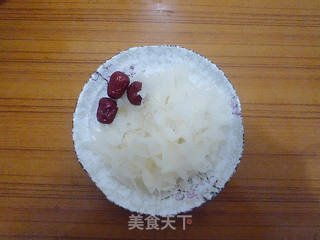 银耳马蹄糖水的做法步骤:2