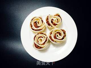 玫瑰饺子的做法步骤：2