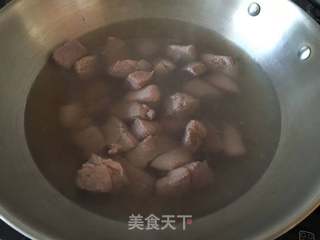 新疆羊肉抓饭的做法步骤:2