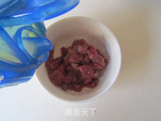 黑椒牛肉炒乌冬面的做法步骤:4