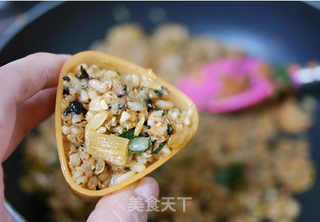 韩式金枪鱼泡菜饭团-野餐必备的做法步骤:7
