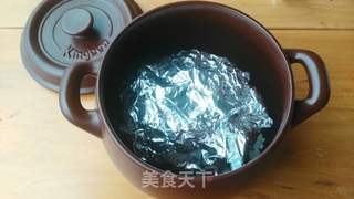 【坤博砂锅蜜汁盐焗鸡】的做法步骤:5