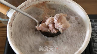 红果家菜谱之番茄牛肉火锅的做法步骤:4