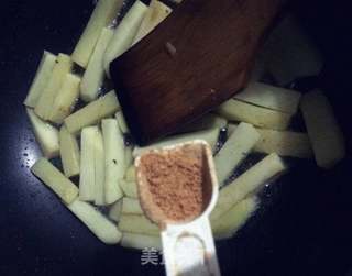 香煎孜然土豆条的做法步骤:6