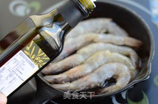 橄榄油黑椒煎大虾的做法步骤:3