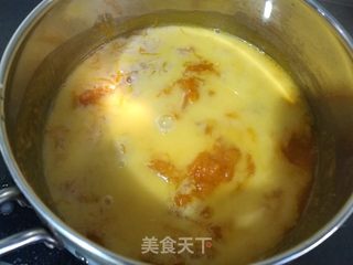 奶香南瓜羹的做法步骤：6