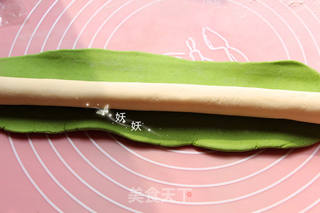 翡翠饺子白菜饺子的做法步骤:10