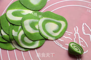 翡翠饺子白菜饺子的做法步骤:14