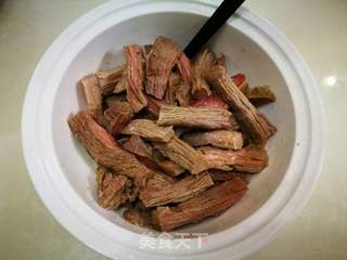 手撕牛肉的做法步骤:3