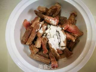 手撕牛肉的做法步骤:4