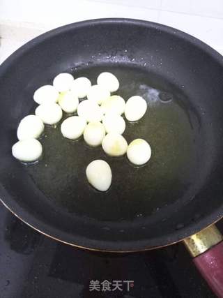 虎皮蛋烧肉的做法步骤:7