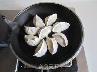 【湖北】冰花煎饺的做法步骤:3