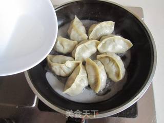 【湖北】冰花煎饺的做法步骤:7