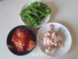 #辣白菜炒五花肉的做法图解2