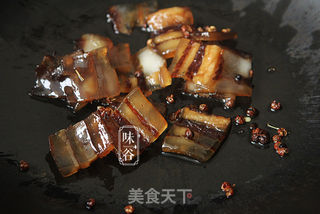 豆干炒腊肉的做法步骤:5