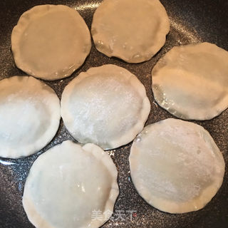 韭菜小饼的做法步骤：4