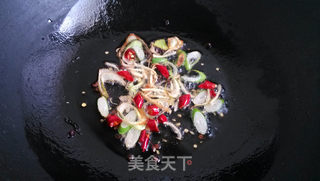 炝拌芹菜土豆丝的做法步骤:7