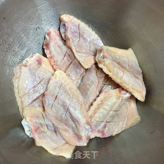 煎孜然鸡翅的做法步骤：1