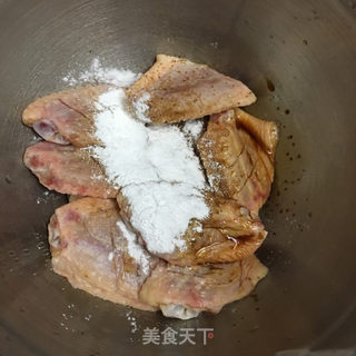 煎孜然鸡翅的做法步骤：3