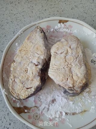 煎烤鳕鱼的做法步骤:2