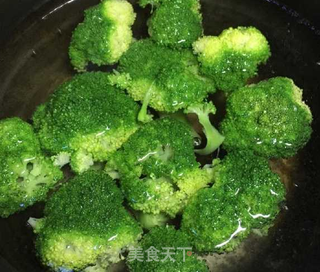 就在今天,你不只会紫菜包饭,蛋包饭宝宝吃了还喊着不够!的做法步骤:4