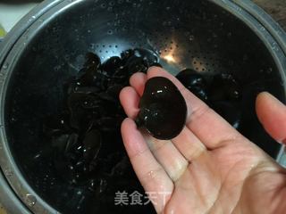 【广东】酿木耳的做法步骤：7