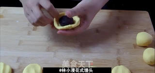 老少咸宜的糯米南瓜豆沙包 的做法步骤:5