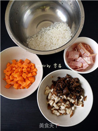 【四川】香菇培根酱油饭的做法步骤:2