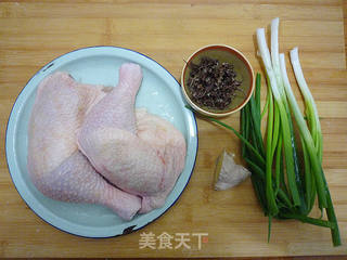 葱油鸡腿的做法步骤：1