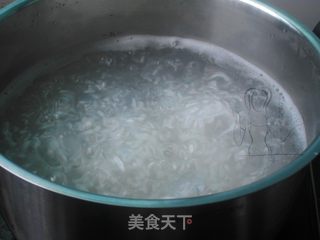 【广东】皮蛋瘦肉粥的做法步骤:3