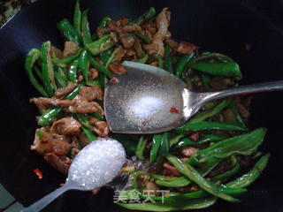 【四川】辣椒炒肉的做法步骤:9