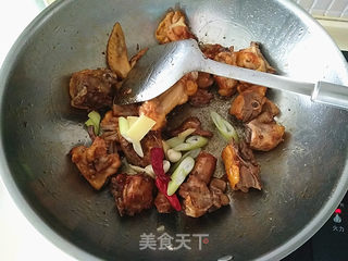 【东北】小鸡炖蘑菇的做法步骤:7