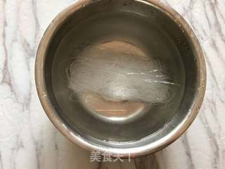【山东】蒜蓉粉丝烤虾的做法步骤:3