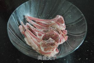 【法国】迷迭香法式羊排的做法步骤:4