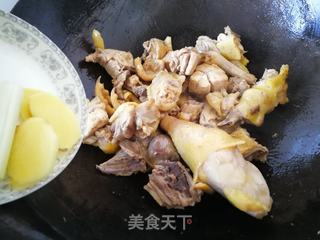 【湖南】红参枸杞土鸡汤的做法步骤：6