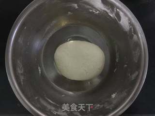 【东北】芽菜猪肉水煎包的做法步骤:2