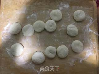 【东北】芽菜猪肉水煎包的做法步骤:11